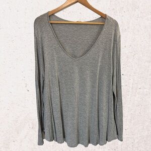 Mystree Gray Long Sleeve Relaxed Blouse
